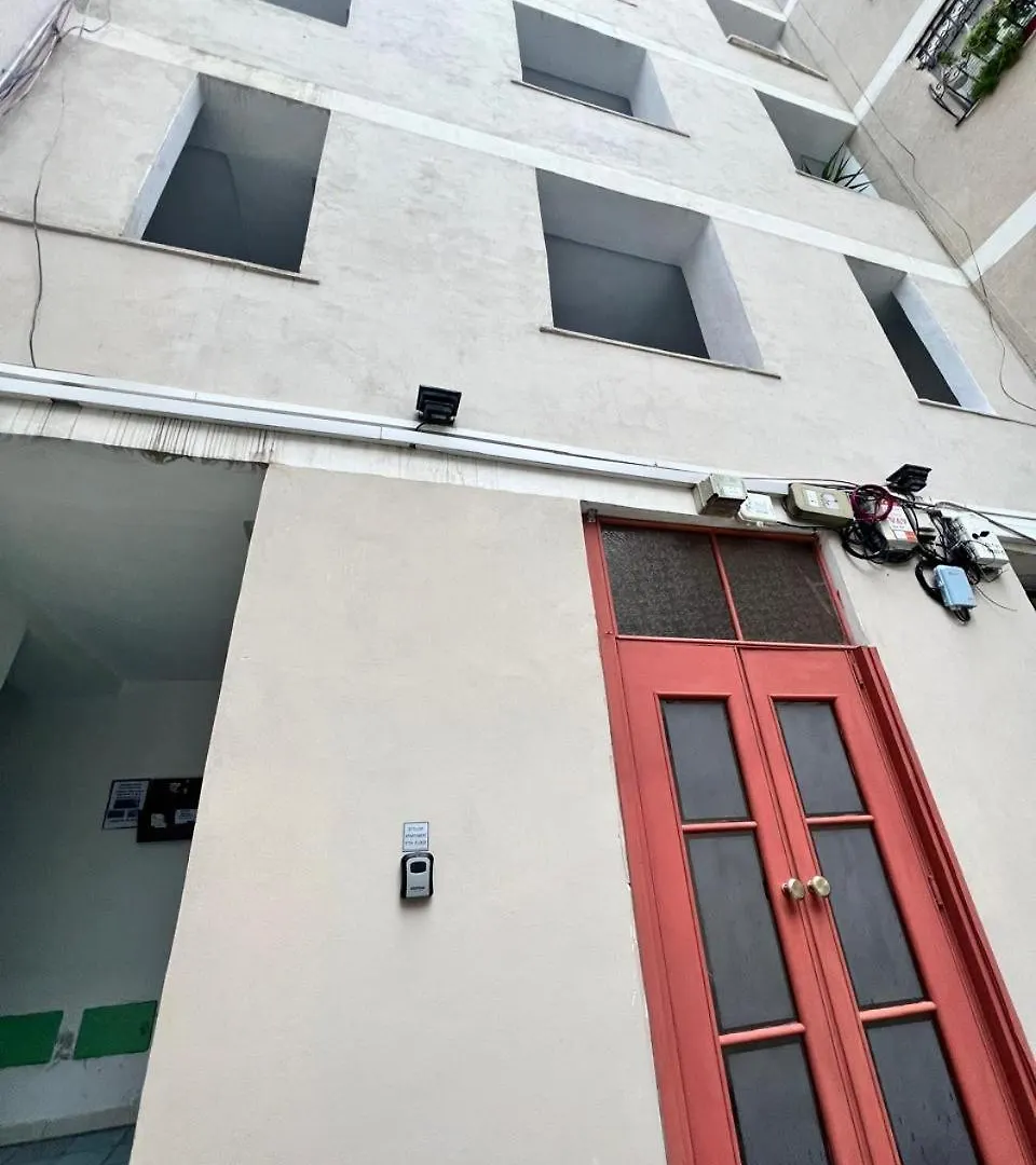 Double Room Central Apartment Tiran 0*,  Arnavutluk