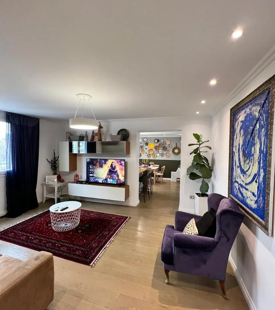 Double Room Central Apartment Tiran